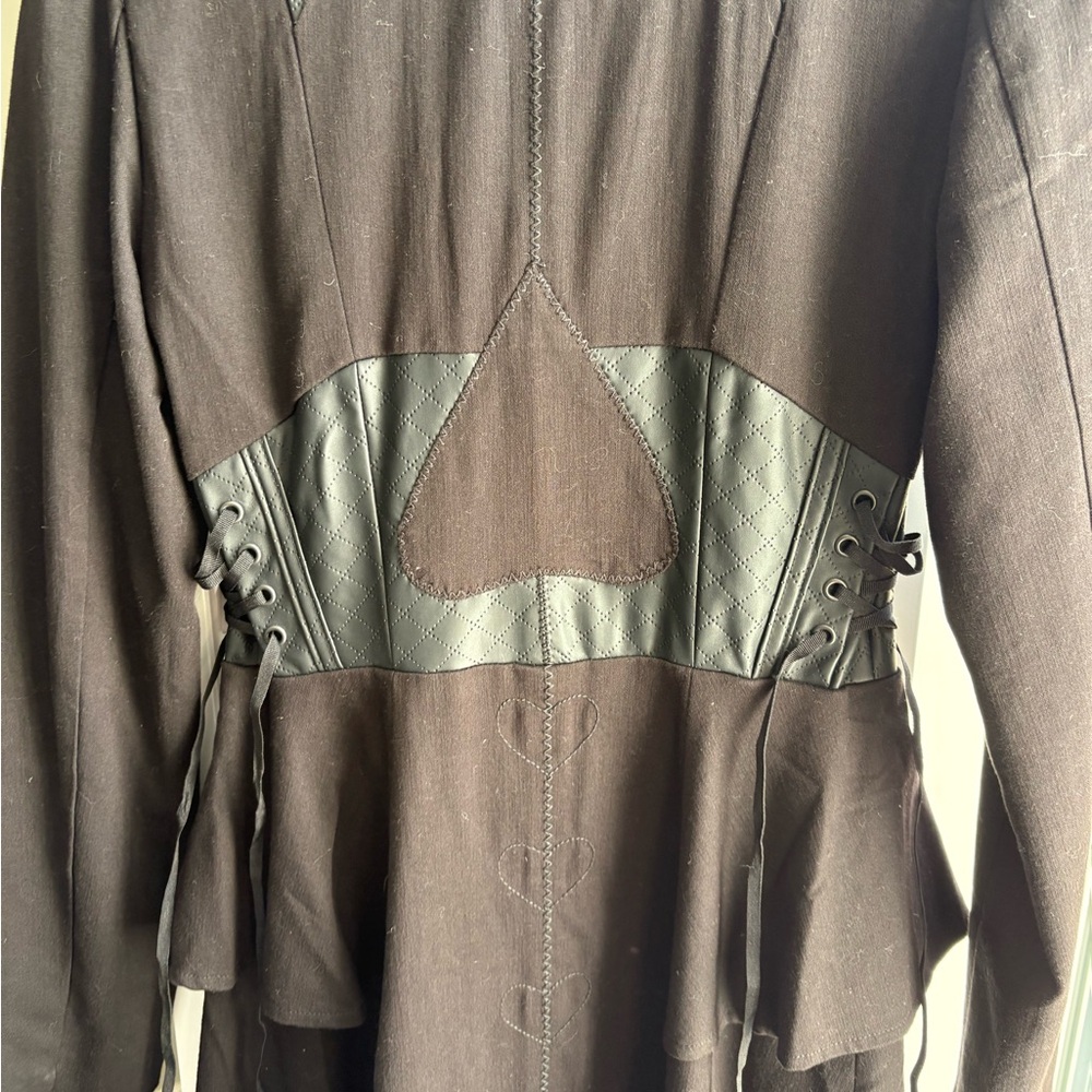 Hot Topic Alice Through The Looking Glass trench coat, no flaws, worn once - Picture 7 of 10